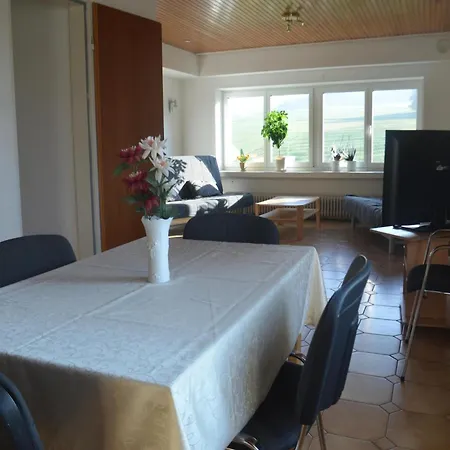 Im Obergeschoss, Homberg *